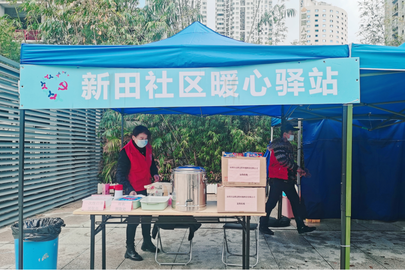 邁睿環(huán)境關(guān)愛核酸檢測(cè)點(diǎn)醫(yī)護(hù)人員-暖寶寶